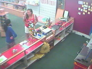 Police want to identify two people in relation to a PIN number scam being used to obtain money from stolen bank cards